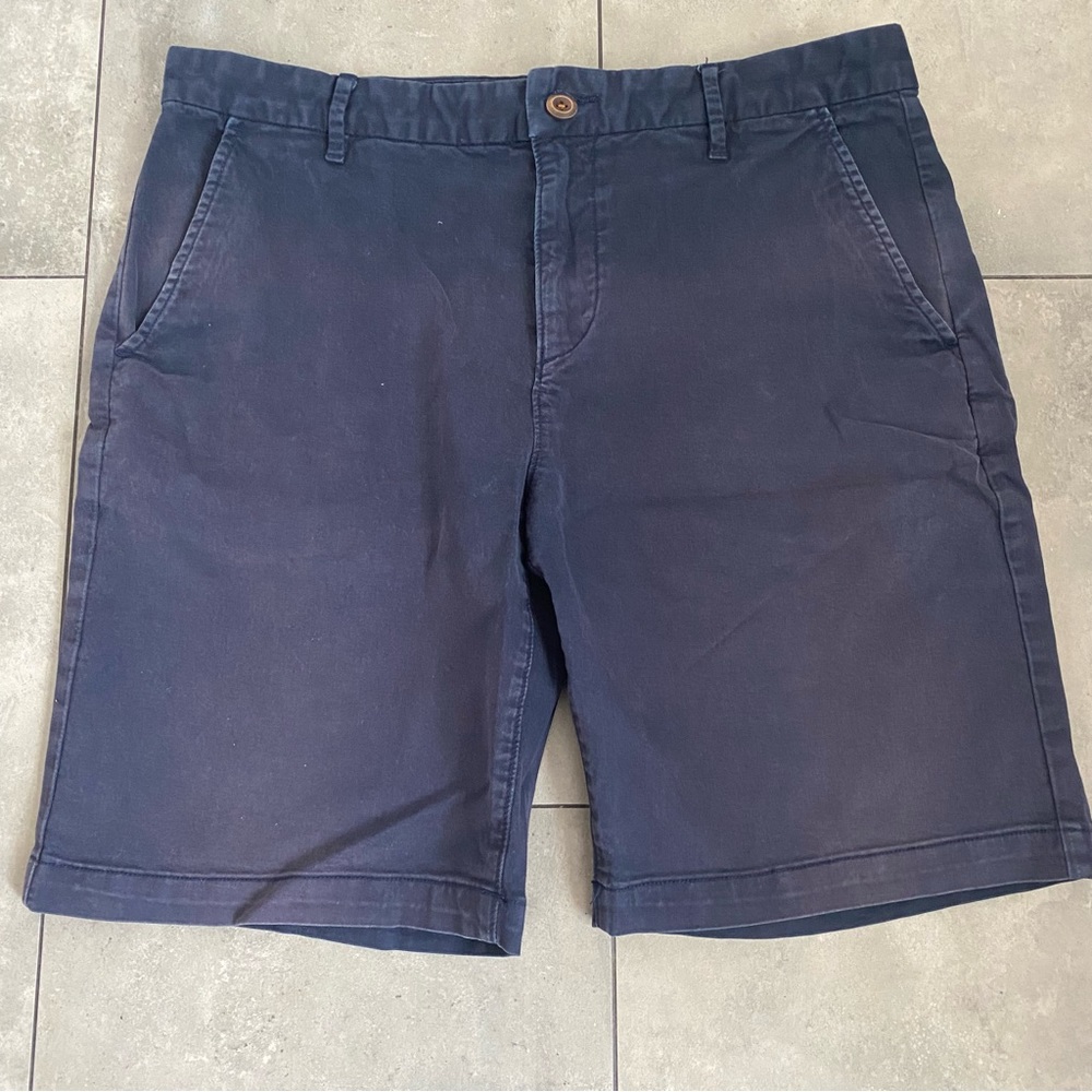 Mens Paige navy chino shorts size 34